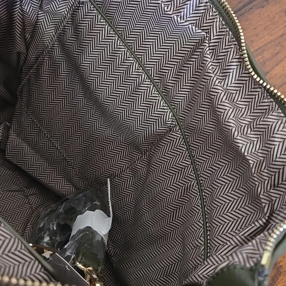 Elegant Dark Green Handbag - Picture 7 of 10